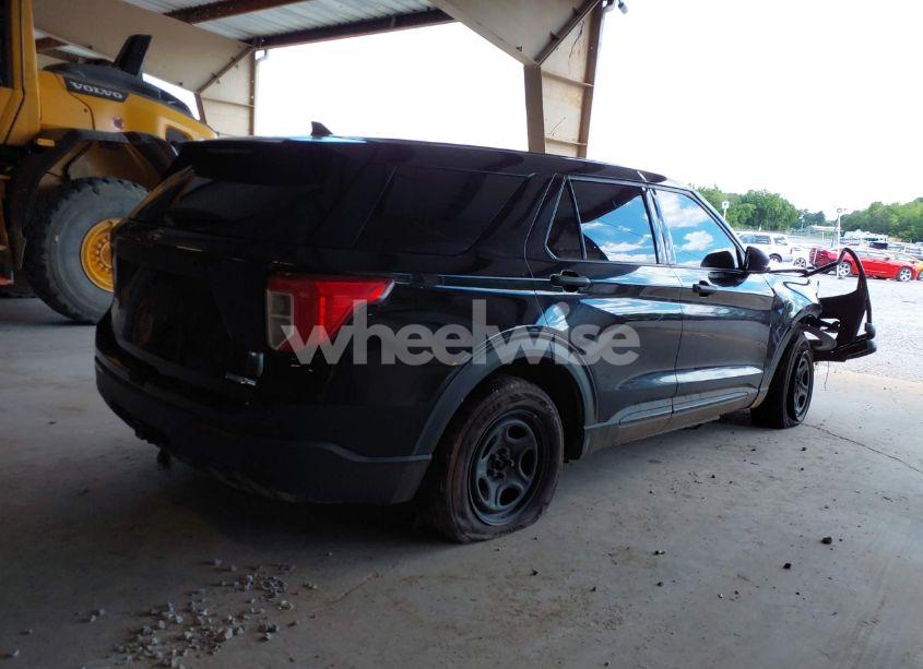 Photo 4 of 2021 Ford Police INTERCEPTOR (VIN 1FM5K8AB8MGB61624)