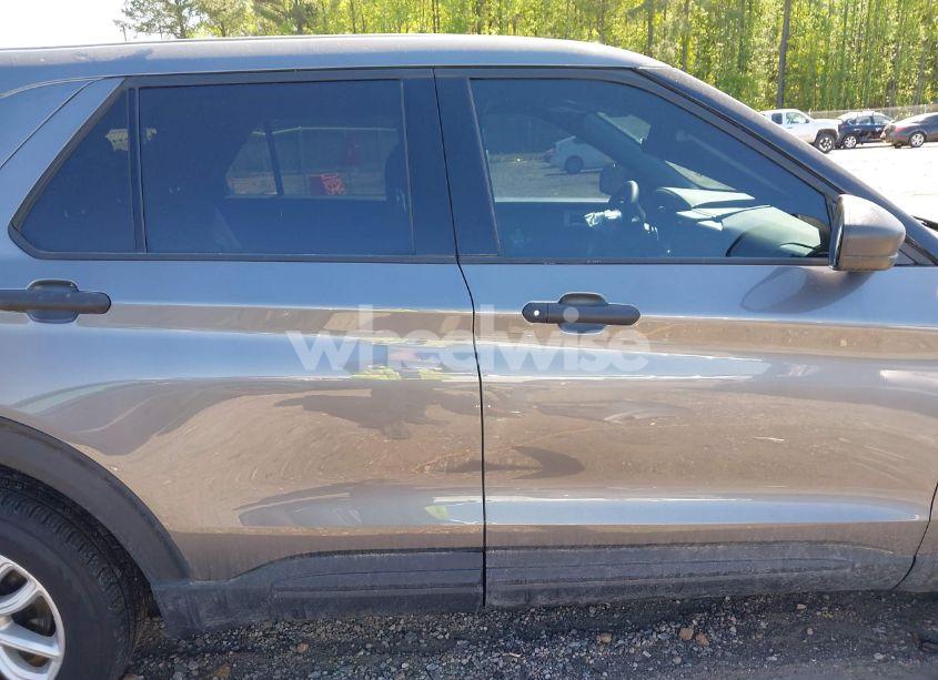 Photo 14 of 2024 Ford Police INTERCEPTOR (VIN 1FM5K8AB8RGA03470)