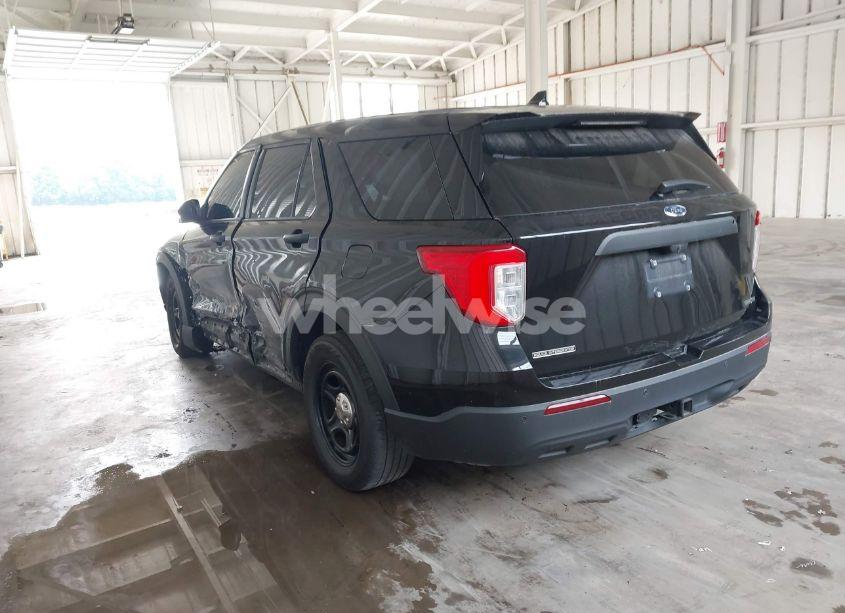 Photo 3 of 2020 Ford Police INTERCEPTOR (VIN 1FM5K8ABXLGC70214)