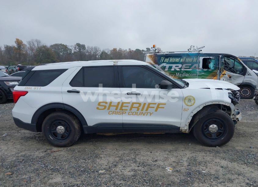 Photo 13 of 2021 Ford Police INTERCEPTOR (VIN 1FM5K8ABXMGA19372)