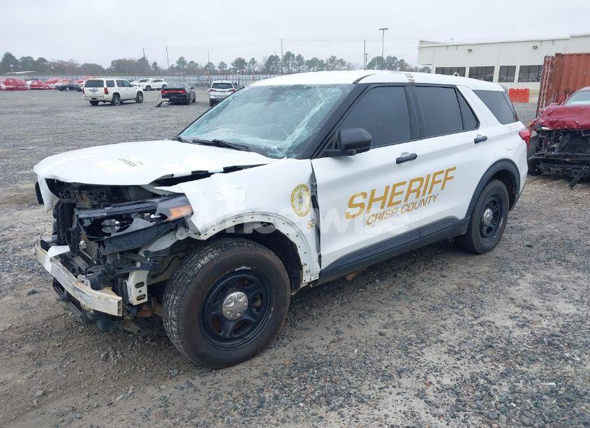 Photo 2 of 2021 Ford Police INTERCEPTOR (VIN 1FM5K8ABXMGA19372)