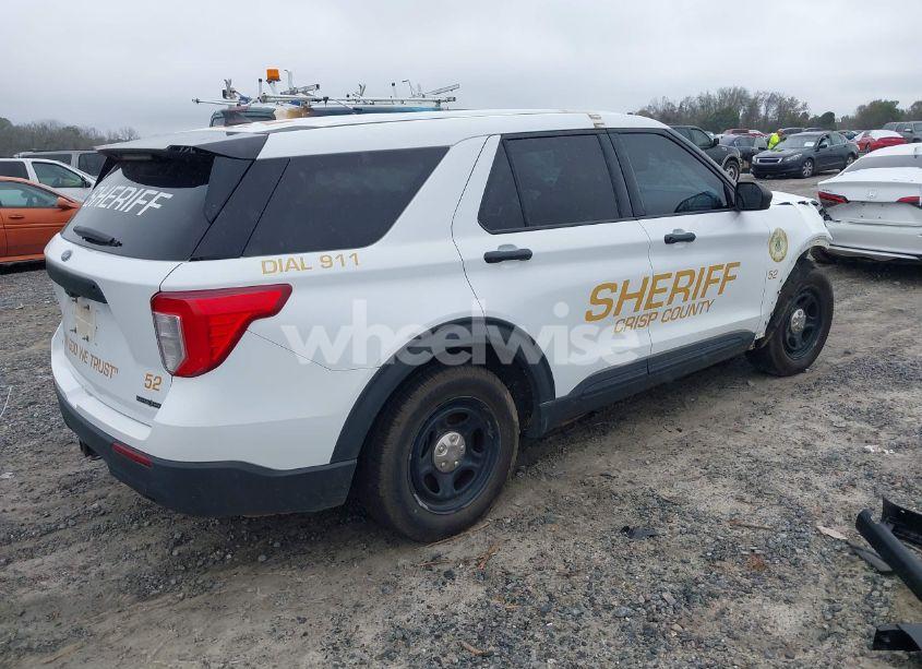 Photo 4 of 2021 Ford Police INTERCEPTOR (VIN 1FM5K8ABXMGA19372)