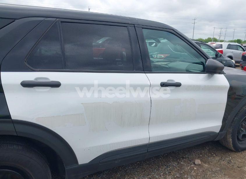 Photo 12 of 2021 Ford Police INTERCEPTOR (VIN 1FM5K8ABXMGA46944)