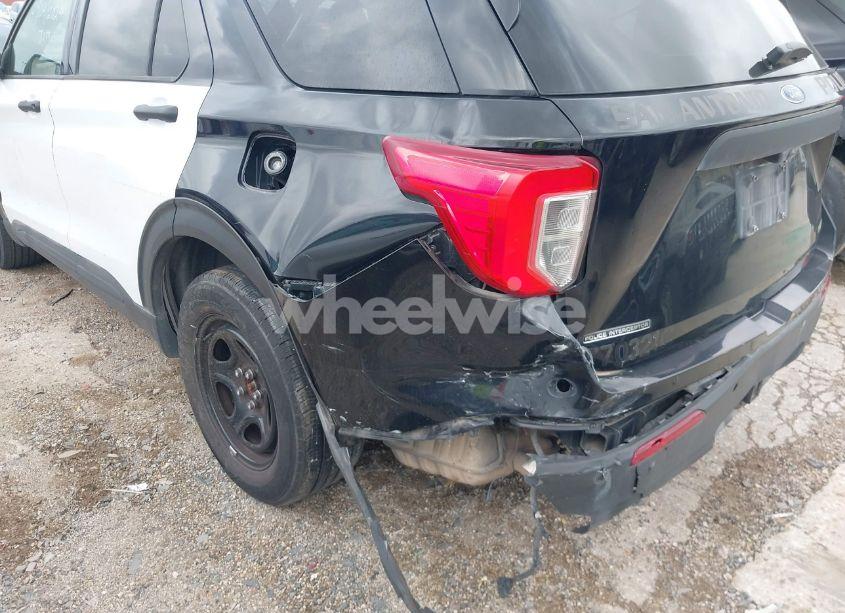 Photo 6 of 2021 Ford Police INTERCEPTOR (VIN 1FM5K8ABXMGA46944)