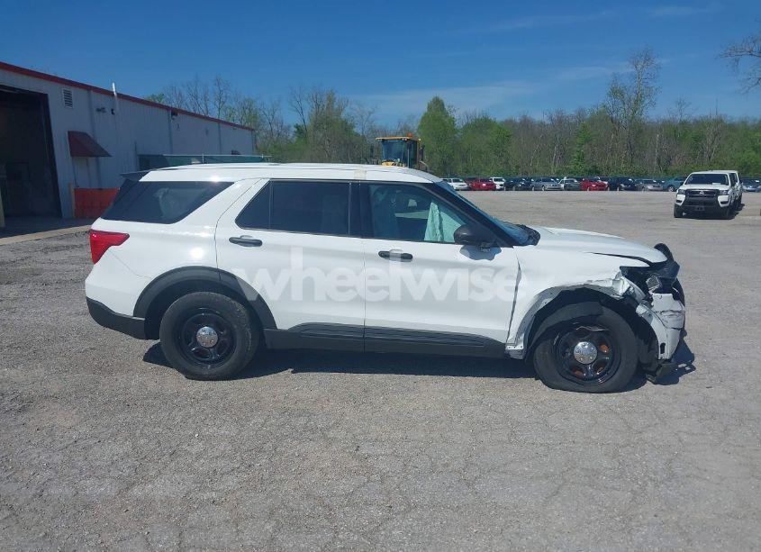 Photo 13 of 2021 Ford Police INTERCEPTOR (VIN 1FM5K8ABXMGB83544)