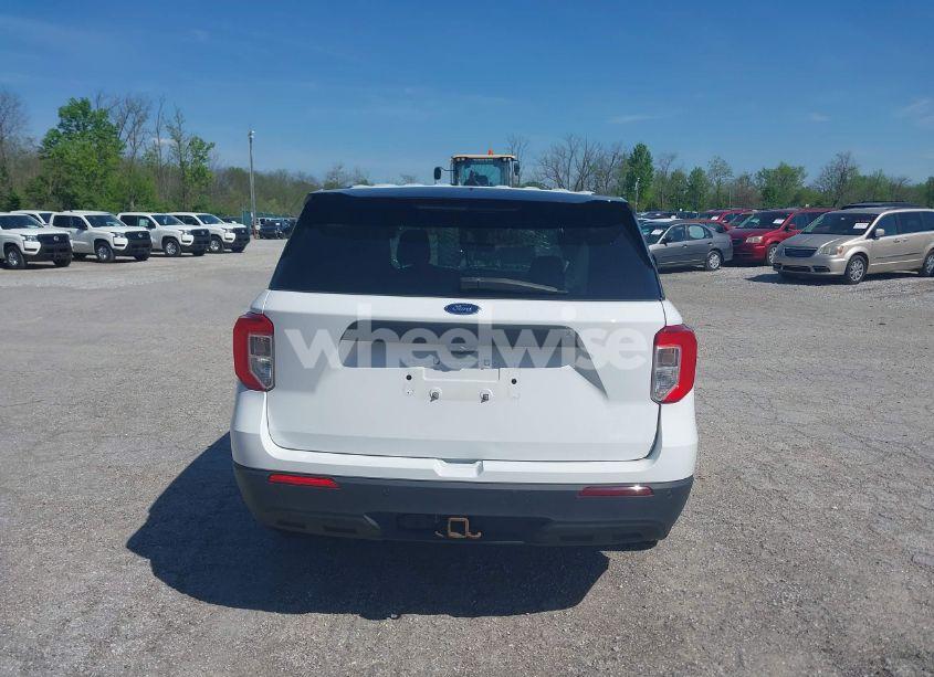 Photo 16 of 2021 Ford Police INTERCEPTOR (VIN 1FM5K8ABXMGB83544)