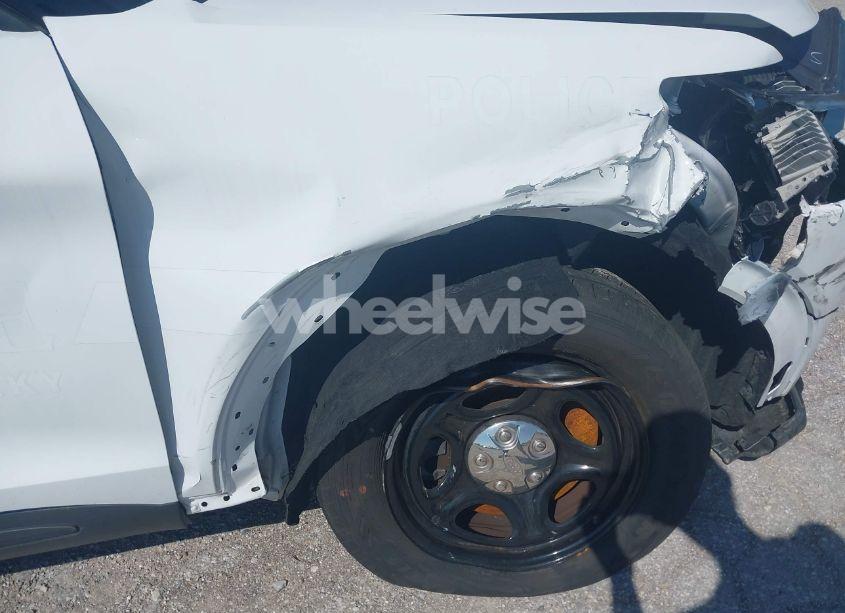 Photo 18 of 2021 Ford Police INTERCEPTOR (VIN 1FM5K8ABXMGB83544)