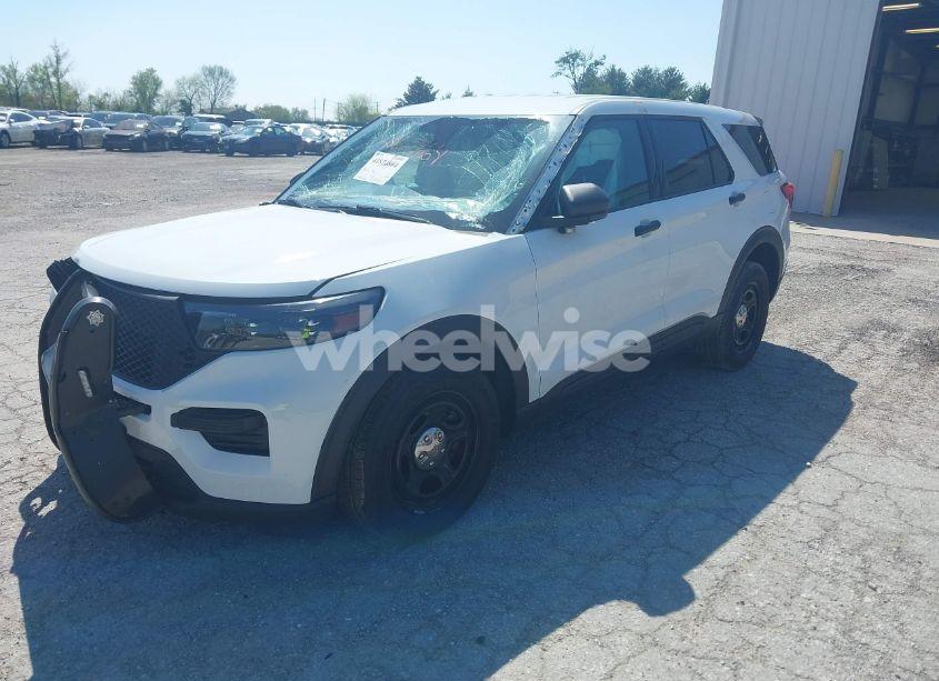 Photo 2 of 2021 Ford Police INTERCEPTOR (VIN 1FM5K8ABXMGB83544)