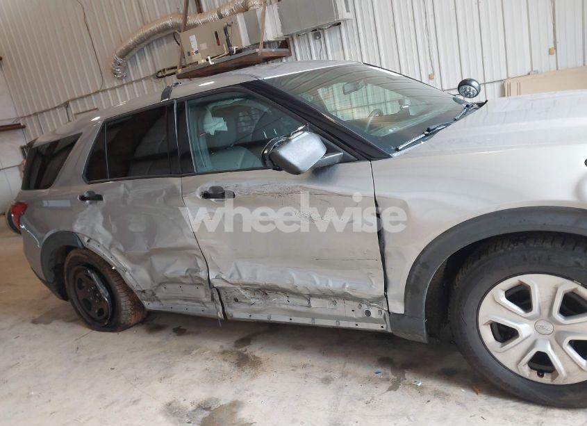 Photo 12 of 2020 Ford Police INTERCEPTOR (VIN 1FM5K8AC0LGB86329)