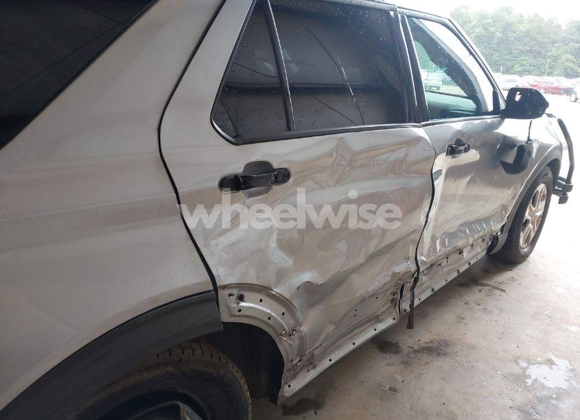 Photo 16 of 2020 Ford Police INTERCEPTOR (VIN 1FM5K8AC0LGB86329)