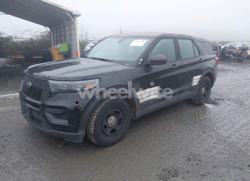 Photo 2 of 2021 Ford Police INTERCEPTOR (VIN 1FM5K8AC4MNA09828)