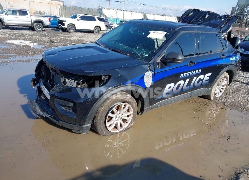 Photo 2 of 2022 Ford Police INTERCEPTOR (VIN 1FM5K8AC6NGC52692)