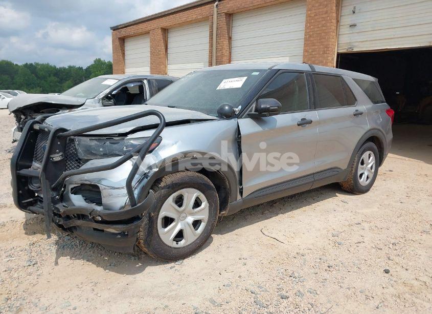 Photo 2 of 2020 Ford Police INTERCEPTOR (VIN 1FM5K8AC7LGB86327)