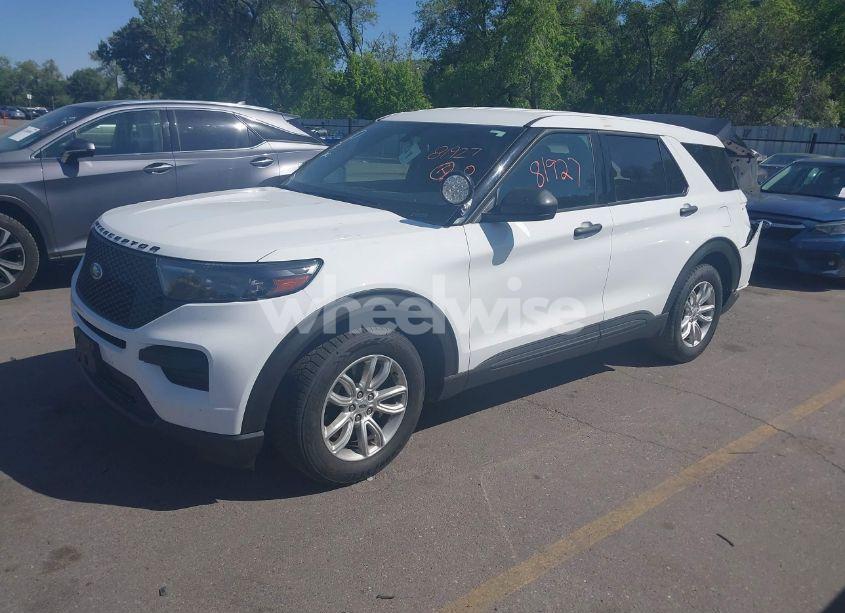 Photo 2 of 2021 Ford Police INTERCEPTOR (VIN 1FM5K8AC7MGC20798)