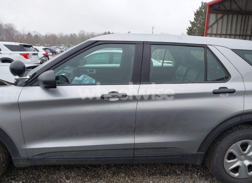 Photo 14 of 2022 Ford Police INTERCEPTOR (VIN 1FM5K8AC9NGB45765)