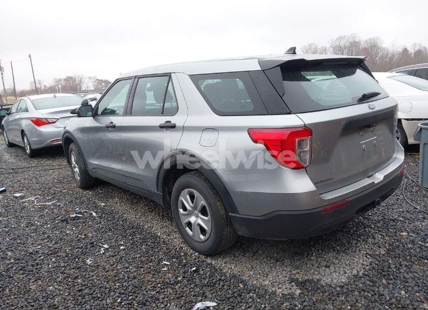 Photo 3 of 2022 Ford Police INTERCEPTOR (VIN 1FM5K8AC9NGB45765)