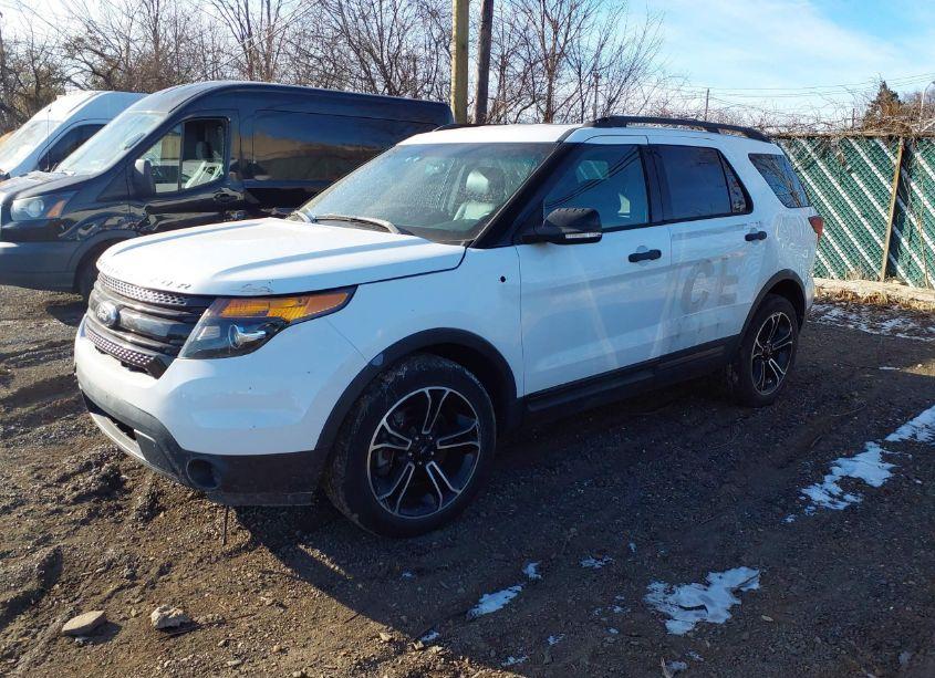 Photo 2 of 2014 Ford Police INTERCEPTOR (VIN 1FM5K8AR0EGA50449)