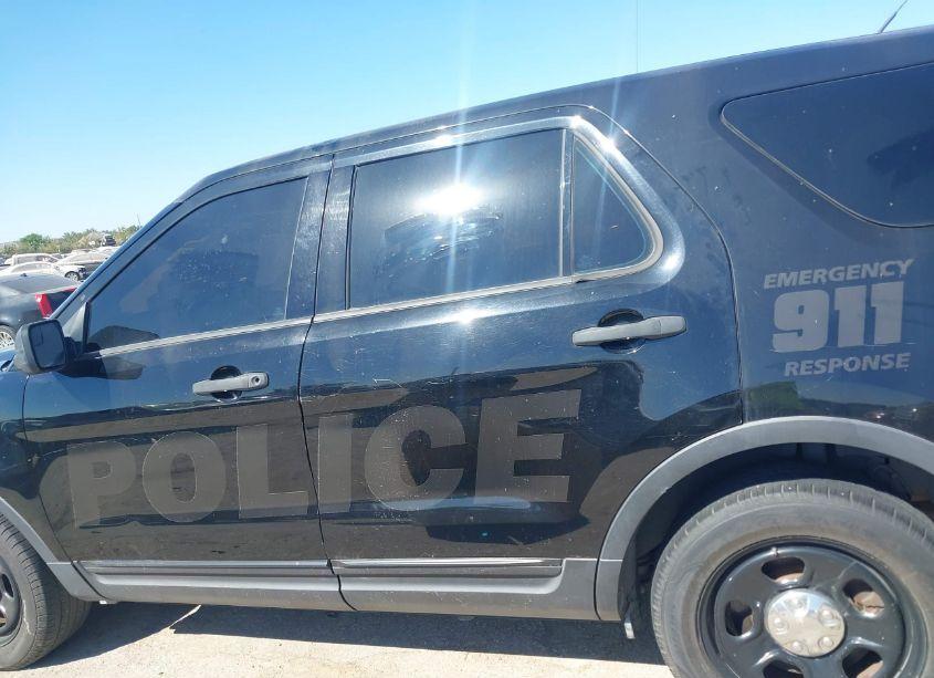 Photo 14 of 2015 Ford Utility POLICE INTERCEPTOR (VIN 1FM5K8AR0FGA88281)