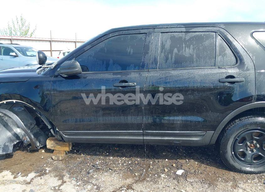 Photo 15 of 2015 Ford Police INTERCEPTOR (VIN 1FM5K8AR0FGC41449)