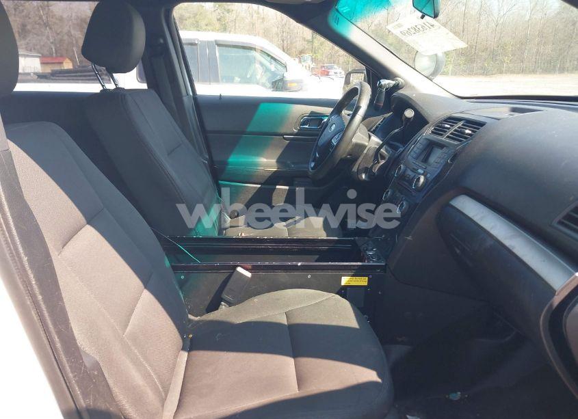 Photo 5 of 2017 Ford Police INTERCEPTOR (VIN 1FM5K8AR0HGB47428)