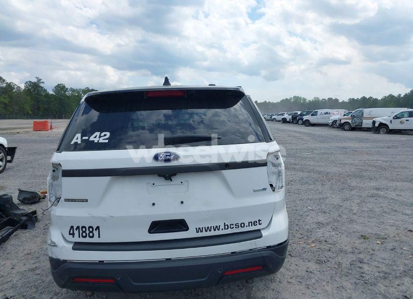 Photo 17 of 2019 Ford Police INTERCEPTOR (VIN 1FM5K8AR0KGB28076)