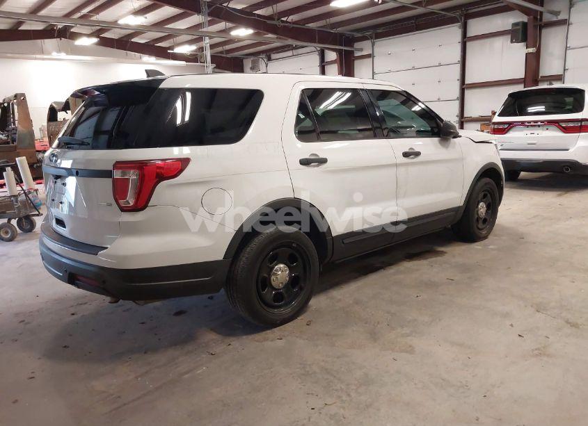 Photo 4 of 2019 Ford Police INTERCEPTOR UTILITY (VIN 1FM5K8AR0KGB43953)