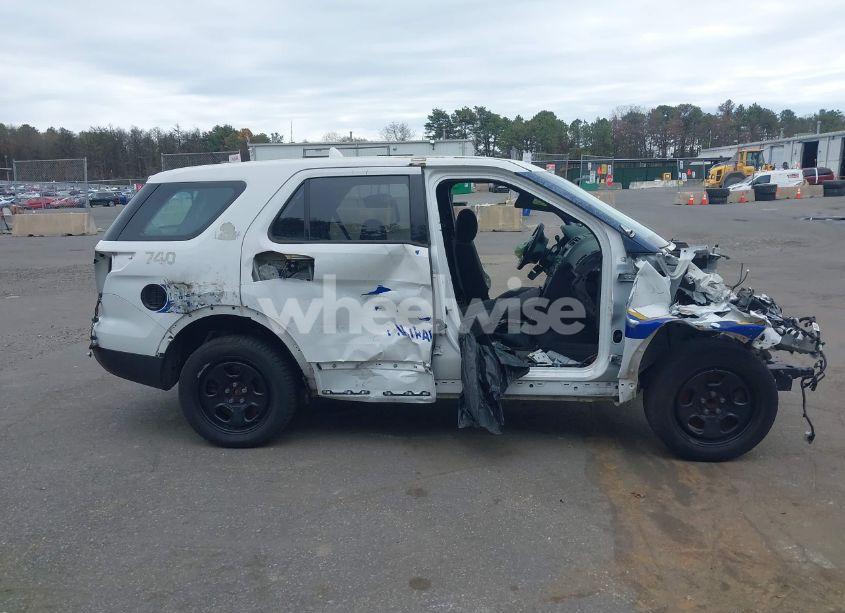 Photo 12 of 2014 Ford Police INTERCEPTOR (VIN 1FM5K8AR1EGC50062)