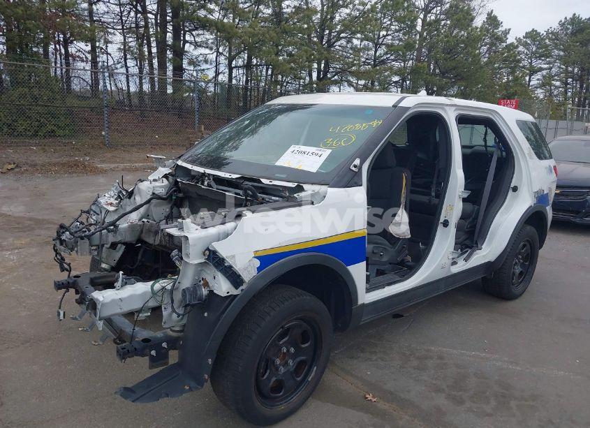 Photo 2 of 2014 Ford Police INTERCEPTOR (VIN 1FM5K8AR1EGC50062)
