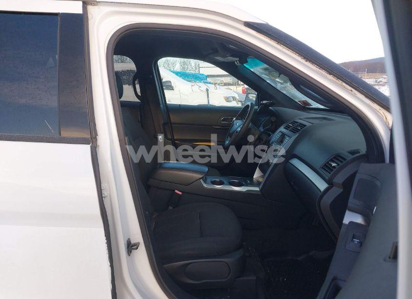 Photo 5 of 2015 Ford Police INTERCEPTOR (VIN 1FM5K8AR1FGC67929)