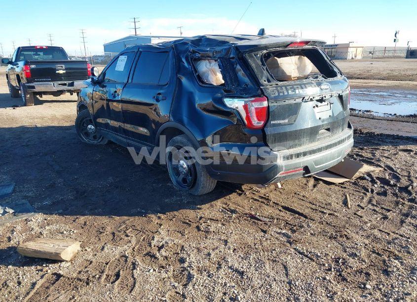 Photo 3 of 2018 Ford Police INTERCEPTOR (VIN 1FM5K8AR1JGA83485)