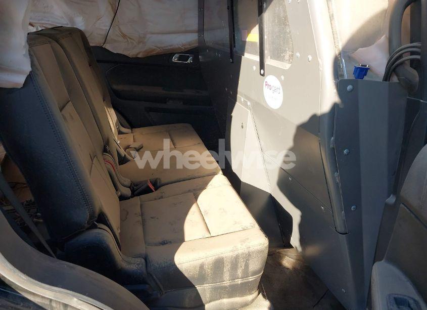 Photo 8 of 2018 Ford Police INTERCEPTOR (VIN 1FM5K8AR1JGA83485)