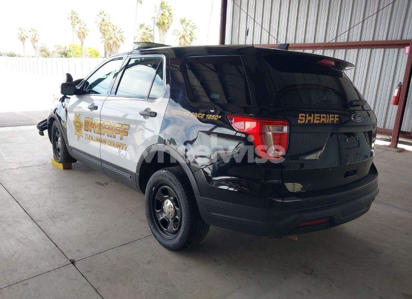 Photo 3 of 2018 Ford Police INTERCEPTOR (VIN 1FM5K8AR1JGB92061)