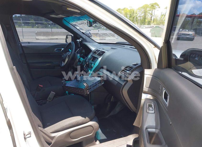 Photo 5 of 2015 Ford Police INTERCEPTOR (VIN 1FM5K8AR2FGB03508)