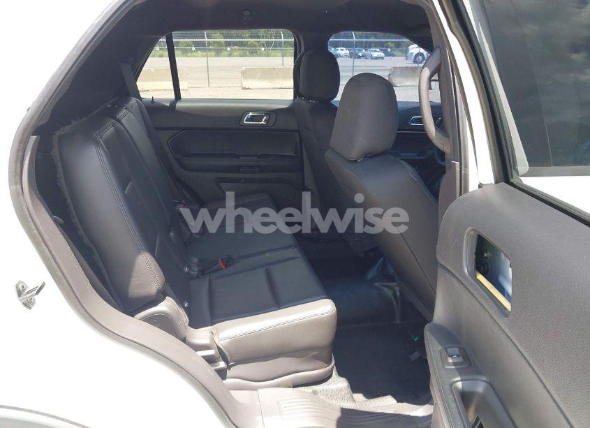 Photo 8 of 2015 Ford Police INTERCEPTOR (VIN 1FM5K8AR2FGB03508)