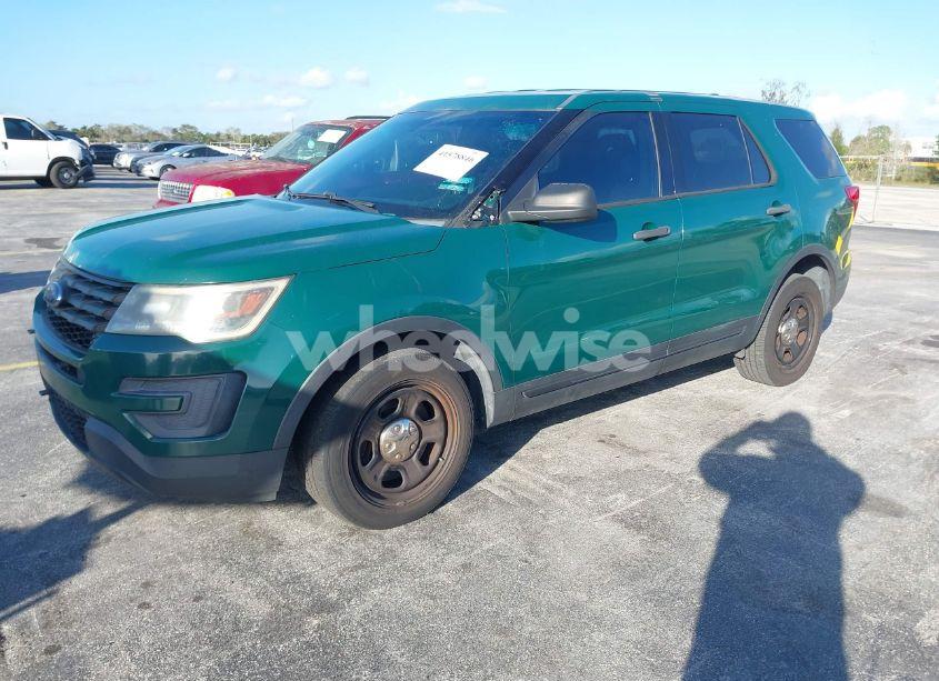 Photo 2 of 2016 Ford Police INTERCEPTOR (VIN 1FM5K8AR2GGB82048)