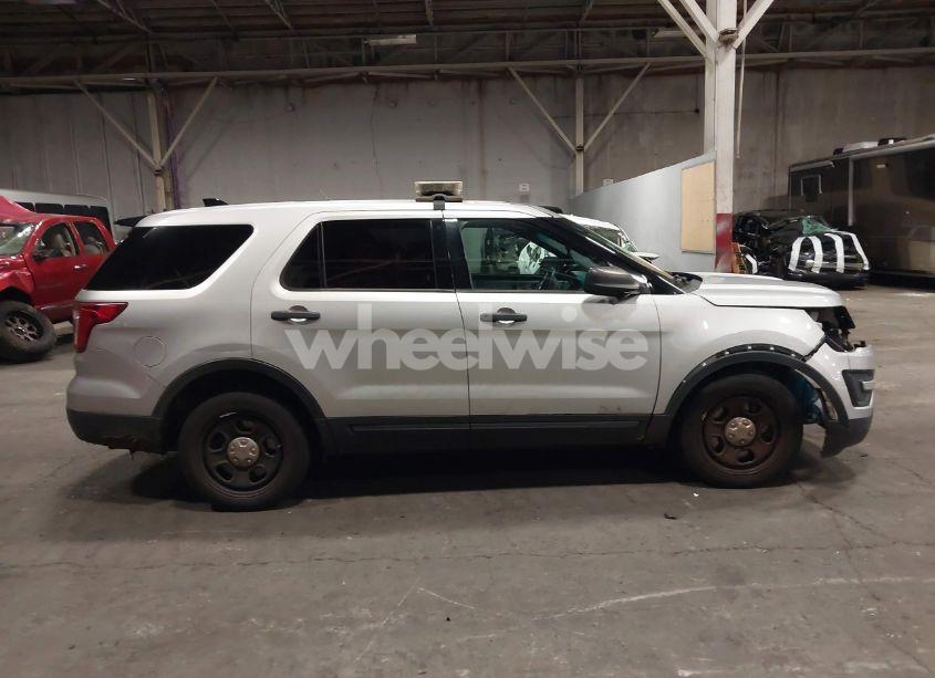 Photo 13 of 2016 Ford Police INTERCEPTOR (VIN 1FM5K8AR2GGC06039)