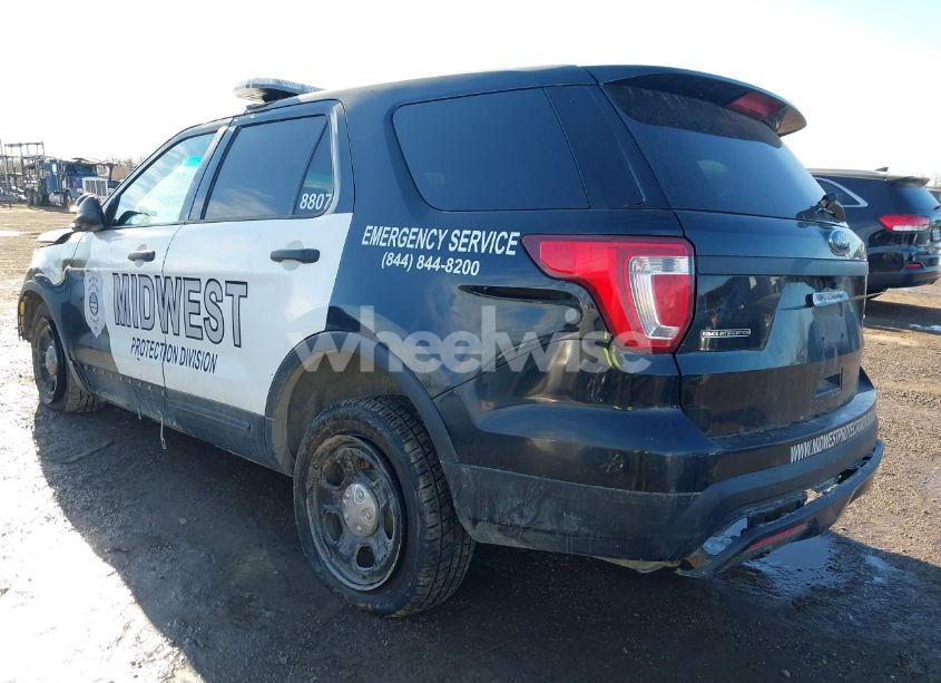 Photo 3 of 2017 Ford Police INTERCEPTOR (VIN 1FM5K8AR2HGA36640)