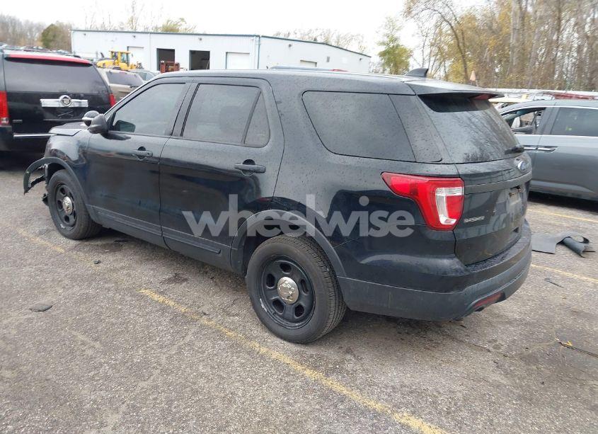 Photo 3 of 2017 Ford Utility POLICE INTERCEPTOR (VIN 1FM5K8AR2HGA79049)