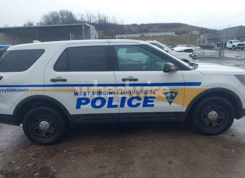 Photo 13 of 2017 Ford Police INTERCEPTOR (VIN 1FM5K8AR2HGE13631)