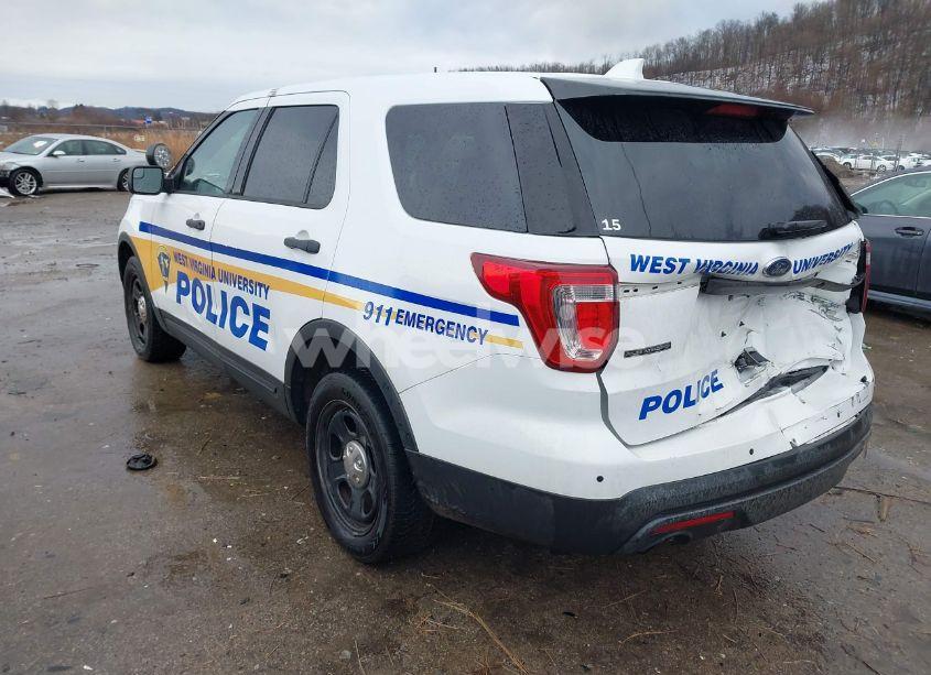 Photo 3 of 2017 Ford Police INTERCEPTOR (VIN 1FM5K8AR2HGE13631)