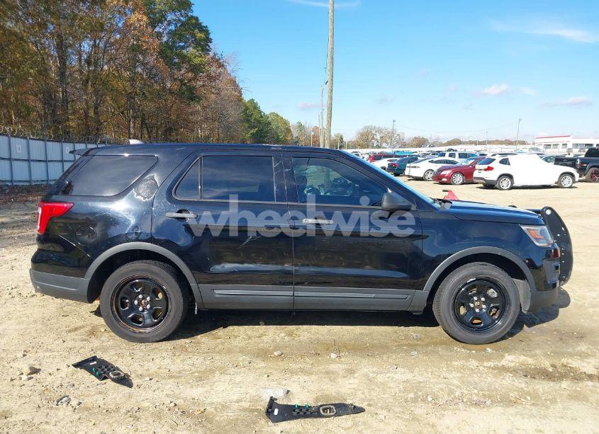 Photo 14 of 2018 Ford Police INTERCEPTOR UTILITY (VIN 1FM5K8AR2JGA72723)