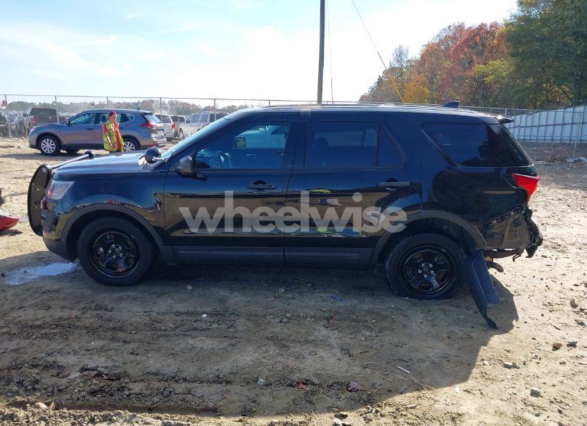 Photo 15 of 2018 Ford Police INTERCEPTOR UTILITY (VIN 1FM5K8AR2JGA72723)