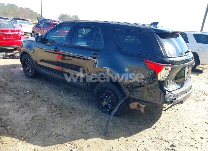 Photo 3 of 2018 Ford Police INTERCEPTOR UTILITY (VIN 1FM5K8AR2JGA72723)