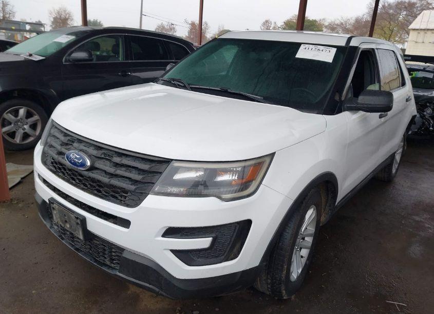 Photo 2 of 2018 Ford Police INTERCEPTOR (VIN 1FM5K8AR2JGB59182)