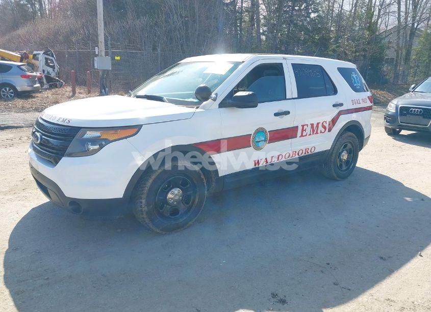 Photo 2 of 2015 Ford Police INTERCEPTOR (VIN 1FM5K8AR3FGA57378)