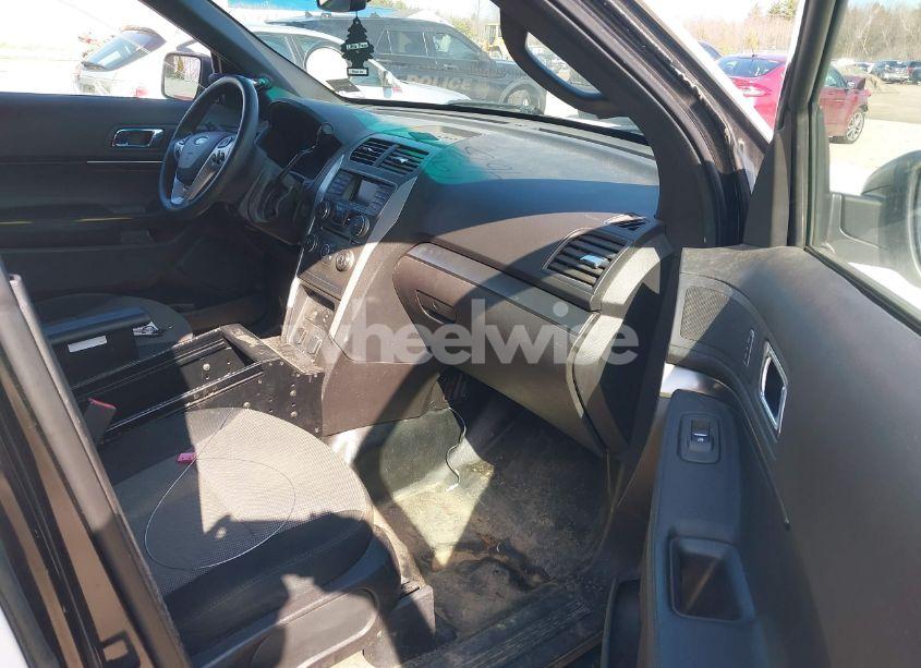 Photo 5 of 2015 Ford Police INTERCEPTOR (VIN 1FM5K8AR3FGA57378)