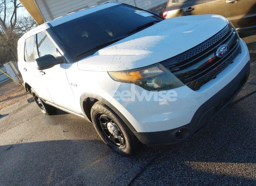 2015 Ford Police INTERCEPTOR (VIN 1FM5K8AR3FGB61546) main photo