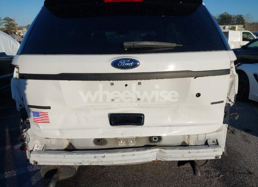 Photo 16 of 2015 Ford Police INTERCEPTOR (VIN 1FM5K8AR3FGB61546)