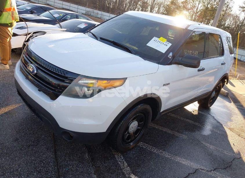 Photo 2 of 2015 Ford Police INTERCEPTOR (VIN 1FM5K8AR3FGB61546)