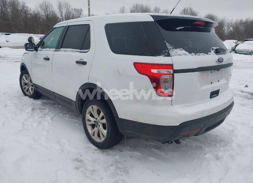 Photo 3 of 2015 Ford Police INTERCEPTOR (VIN 1FM5K8AR3FGC08073)